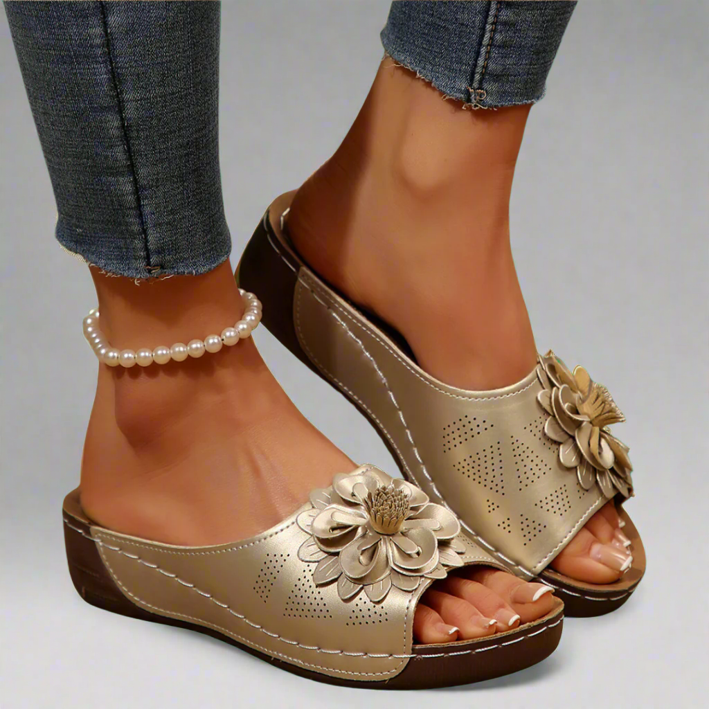 Venlind | Elegante kile-sandaler til sommeren