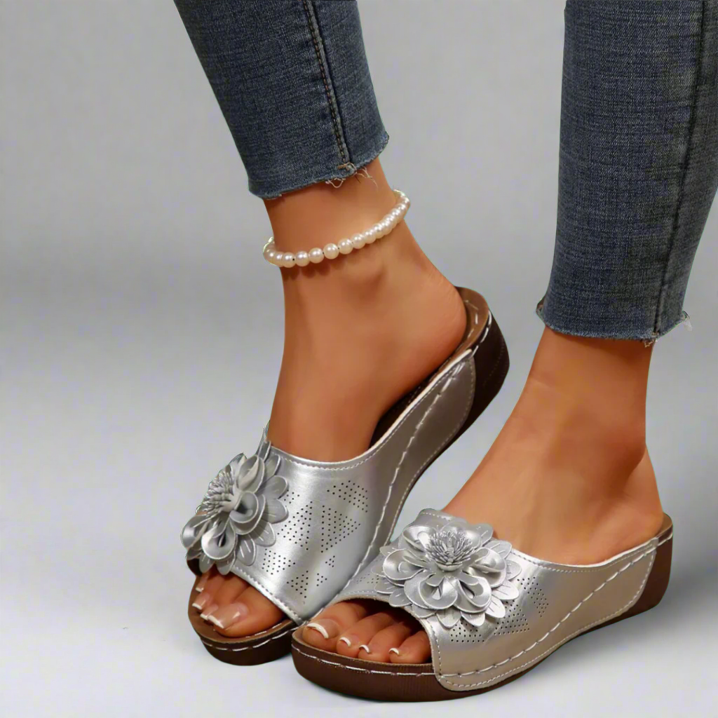 Venlind | Elegante kile-sandaler til sommeren