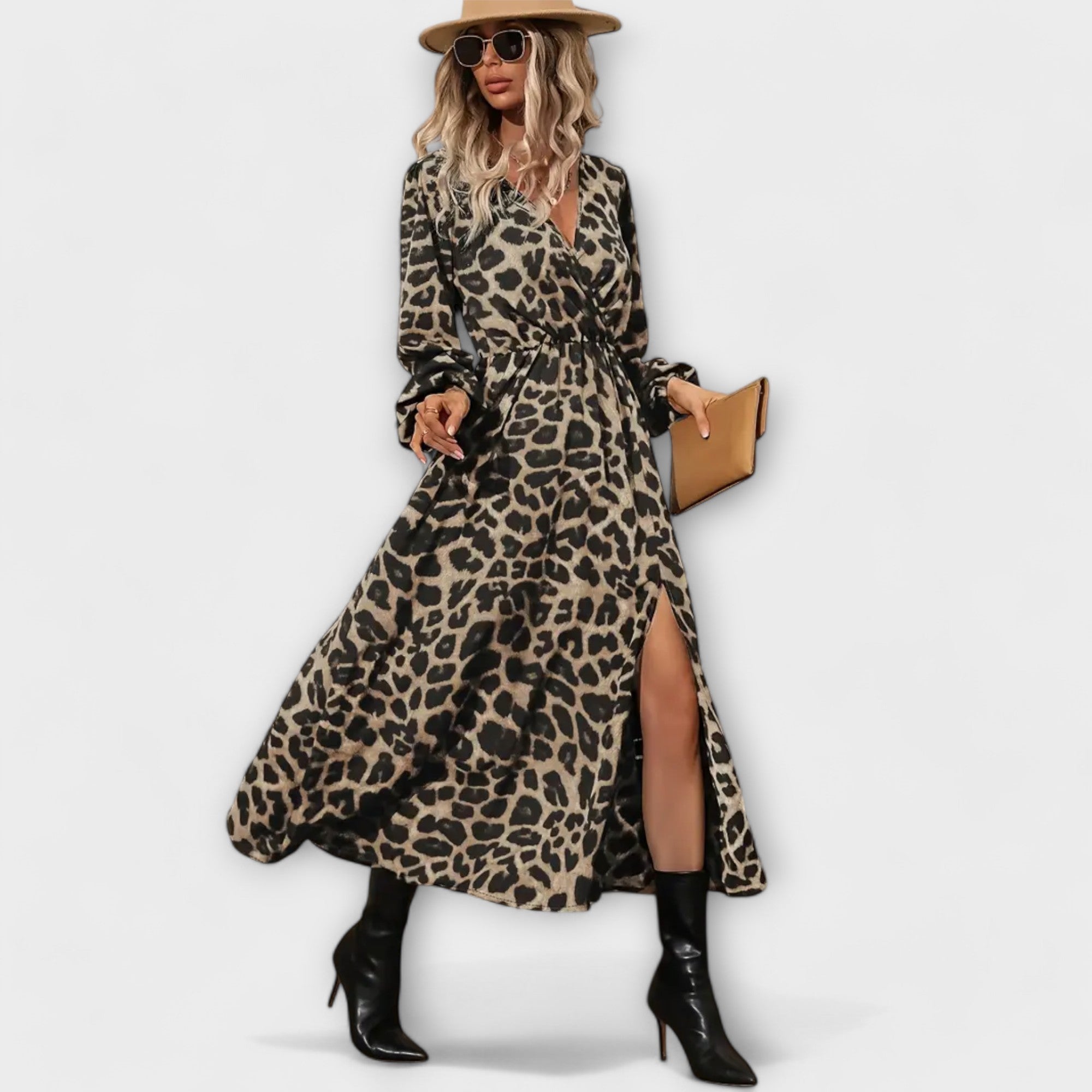 Stilfuld kjole med leopardprint