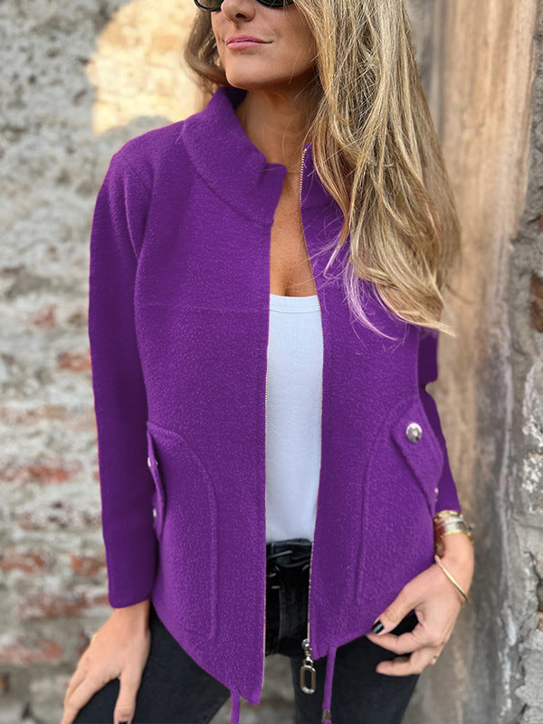 Rebeka – Elegantní zimní kabát s ženskou siluetou