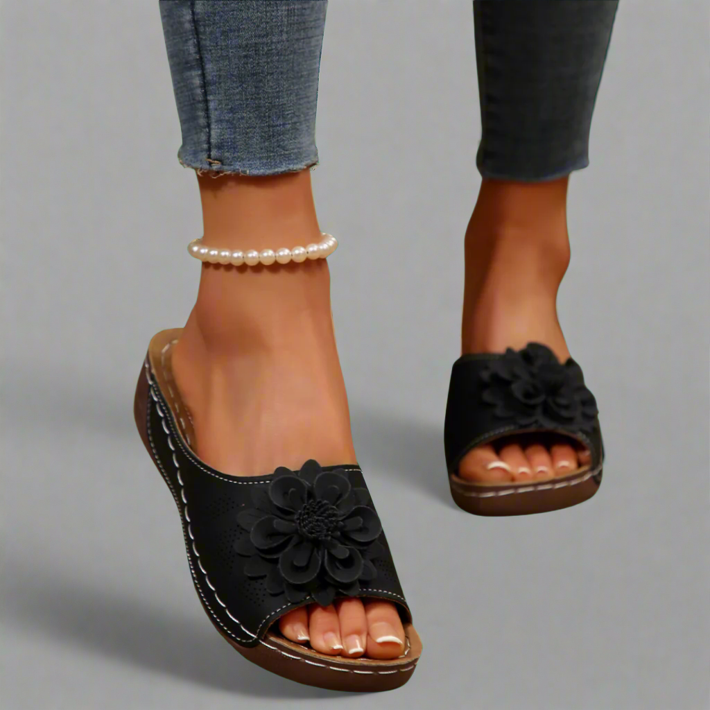 Venlind | Elegante kile-sandaler til sommeren