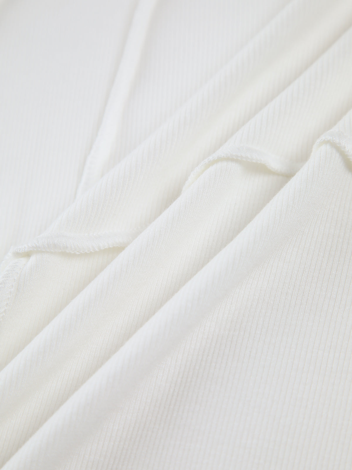 Jamie™ – Elegant Ribbet Top med Lange Ærmer
