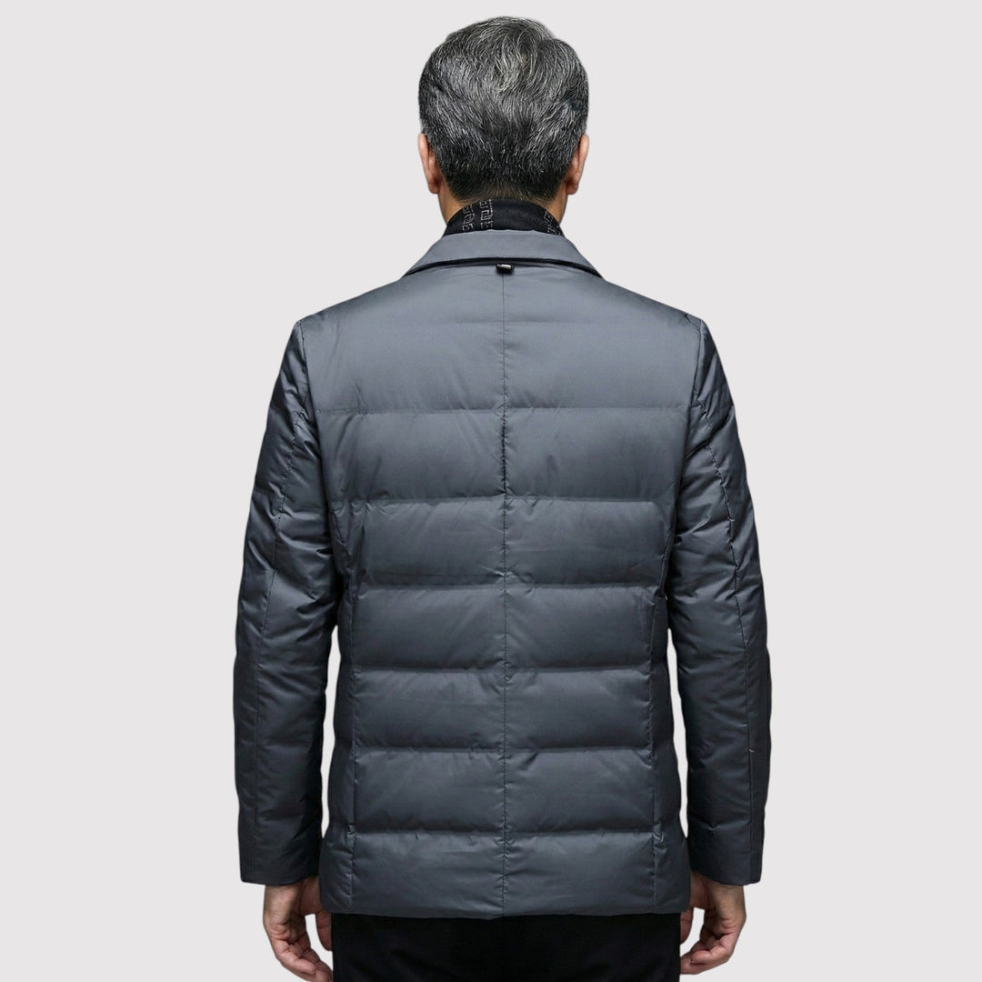 聡史 | ラグジュアリーなダウンジャケット