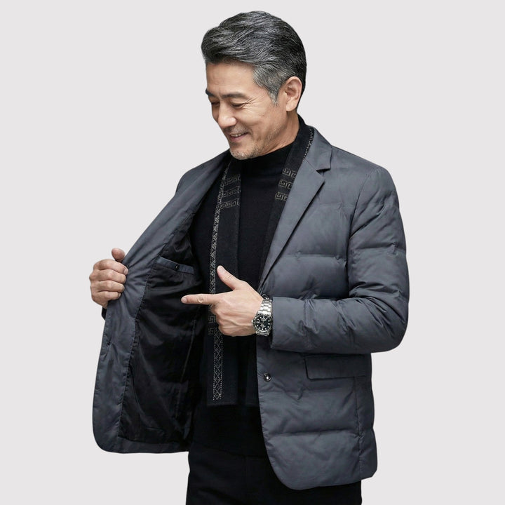 聡史 | ラグジュアリーなダウンジャケット