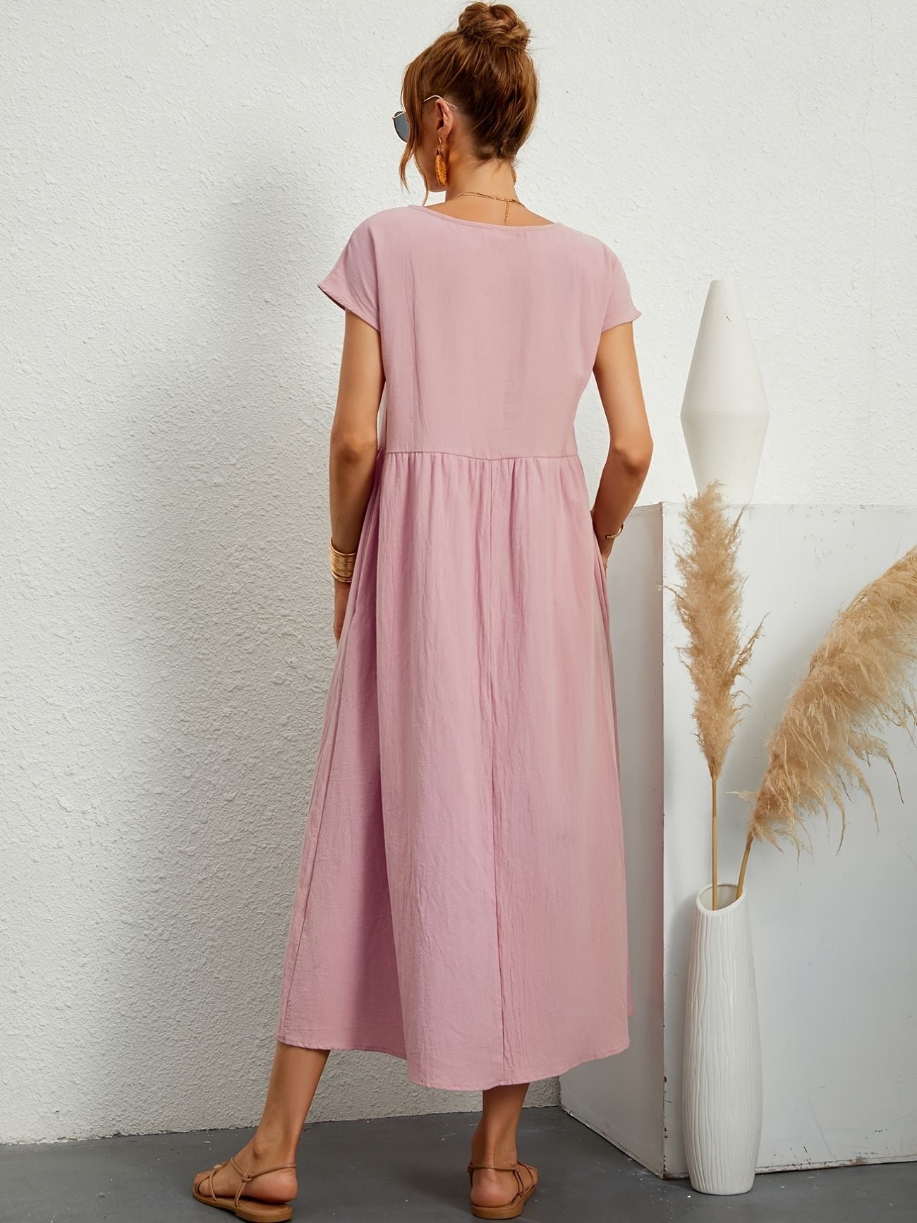 Nordique | Let og Elegant Forårskjole