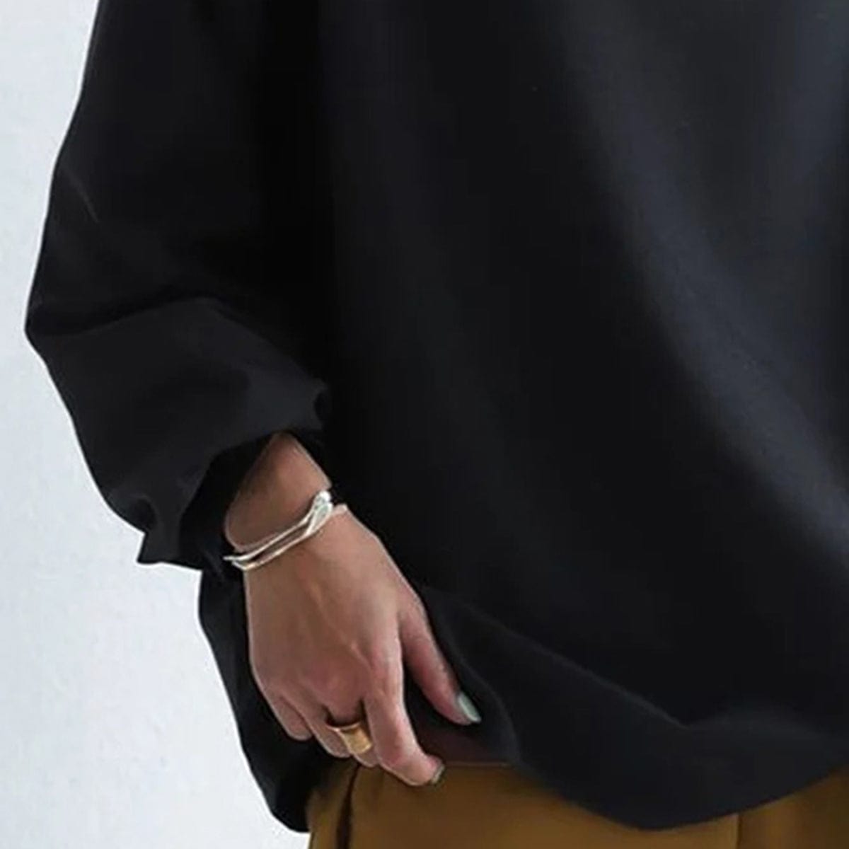 Gabriela – Elegantní pulovr s vysokým límcem
