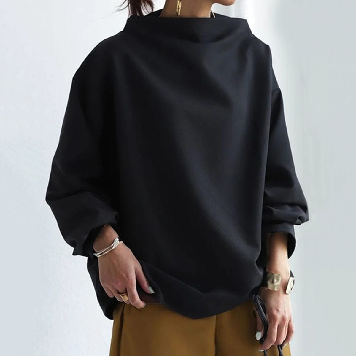 Gabriela – Elegantní pulovr s vysokým límcem