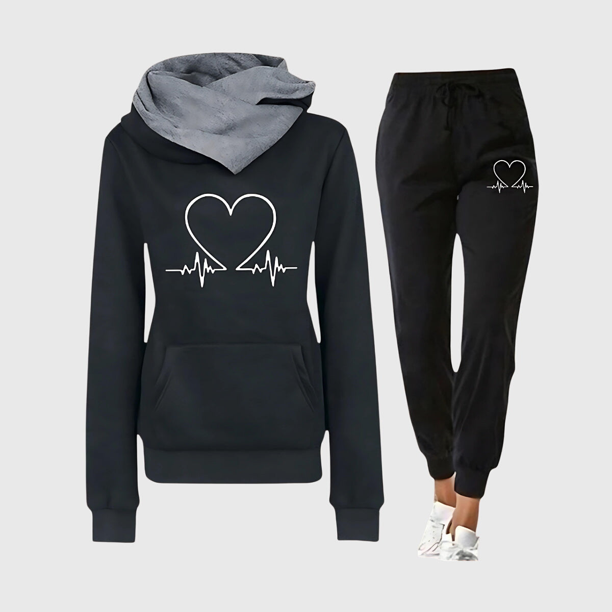 Karla – Stylová souprava se srdcem
