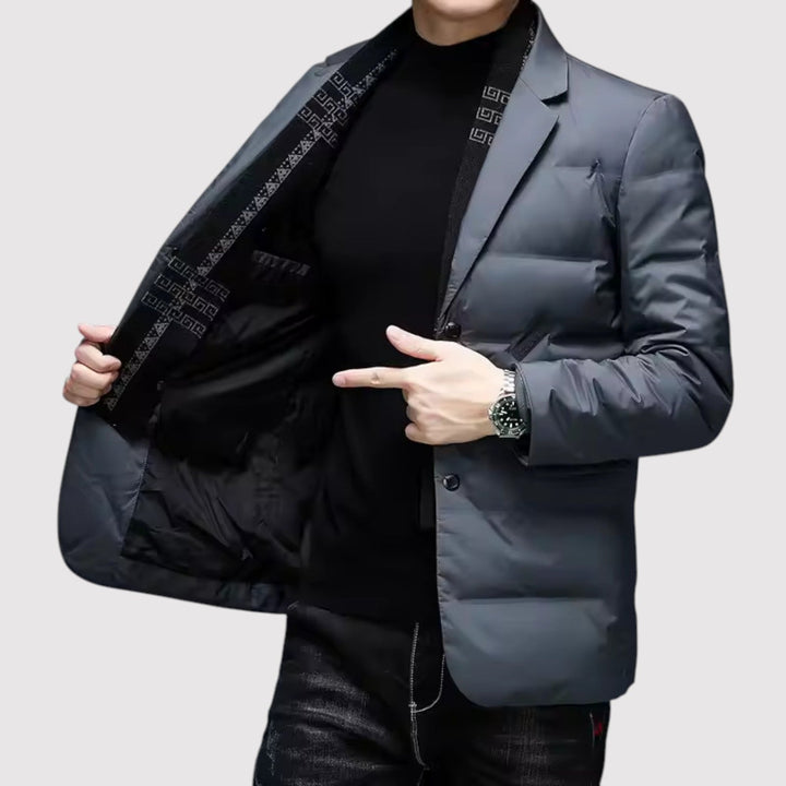 聡史 | ラグジュアリーなダウンジャケット