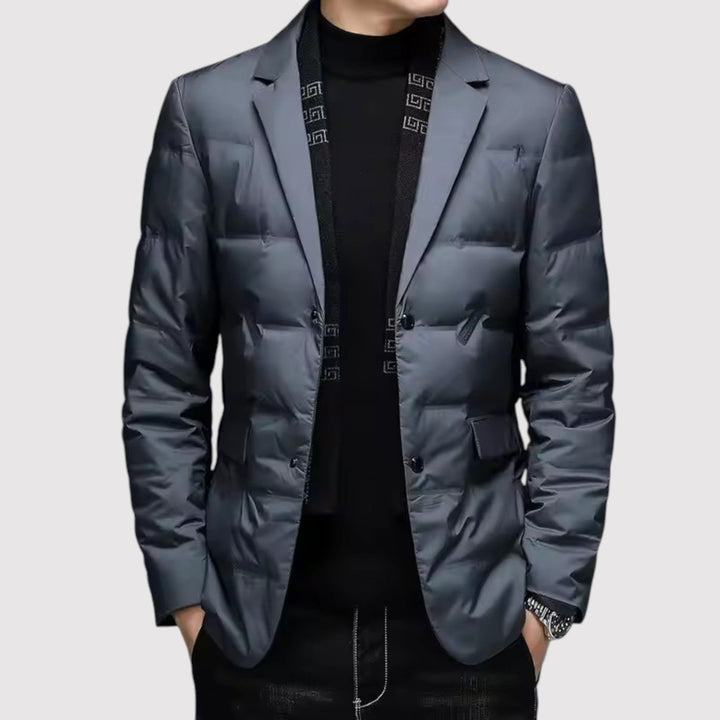 聡史 | ラグジュアリーなダウンジャケット