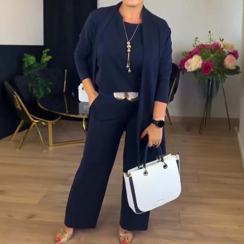 Monika – Stylová souprava s kardiganem a elegancí